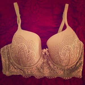 Victoria’s Secret Gray Bra